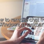 How to remove chat from Windows 11 taskbar?
